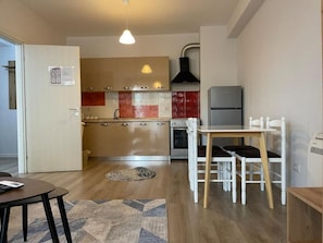 Apartment, 1 Schlafzimmer, Balkon, Stadtblick | Innenbereich