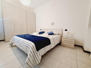 1 chambre, fer et planche Ă repasser, Wi-Fi, draps fournis