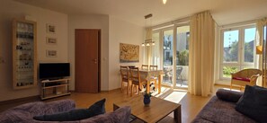 Fernseher, Stereoanlage