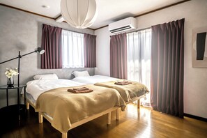 3 bedrooms, iron/ironing board, internet, bed sheets