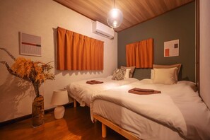 3 chambres, fer et planche à repasser, accès Internet, draps fournis