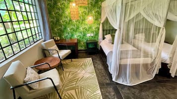 In-room safe, free WiFi