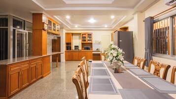 House, 3 Bedrooms, Smoking, Private Pool | Dining room