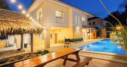 Poolnest Villa Private Saltwater Pool Retreat