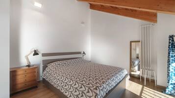 2 camere, ferro/asse da stiro, Wi-Fi, lenzuola