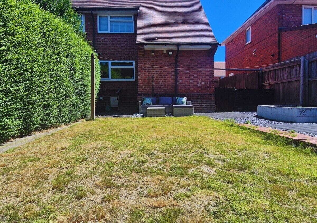 Comfort House | Garden