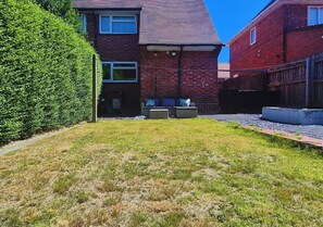 Comfort House | Garden