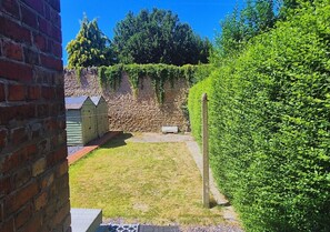 Comfort House | Garden