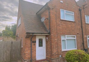 Comfort House | Exterior