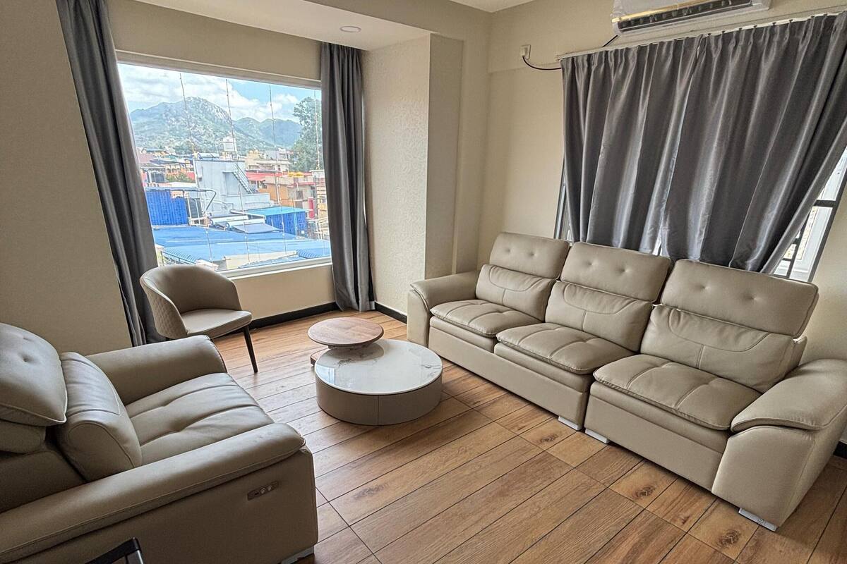 Suite | Living area