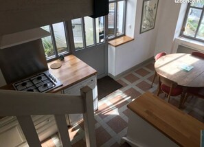 Private kitchen - Charming house in Oléron with 2 bikes and lovely fireplace! (Le Château-d'Oléron)