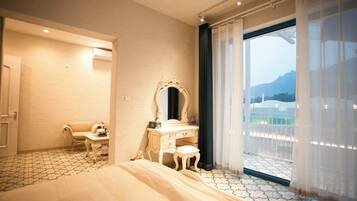 Comfort-Doppelzimmer, Hügelblick | Kostenloses WLAN