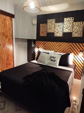 8 Schlafzimmer, Internetzugang, Bettwäsche