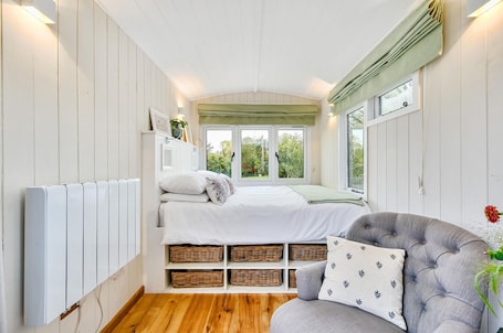 1 室のベッドルーム、WiFi、ベッドシーツ. Badger Shepherds Hut - a holiday let that sleeps 2 guests in 1 bedroom