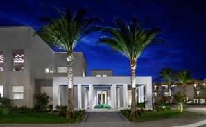 المنشأة من الخارج