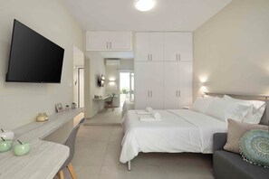 1 bedroom, iron/ironing board, internet, bed sheets - Yard Studio by Corfuescapes (Kerkira)