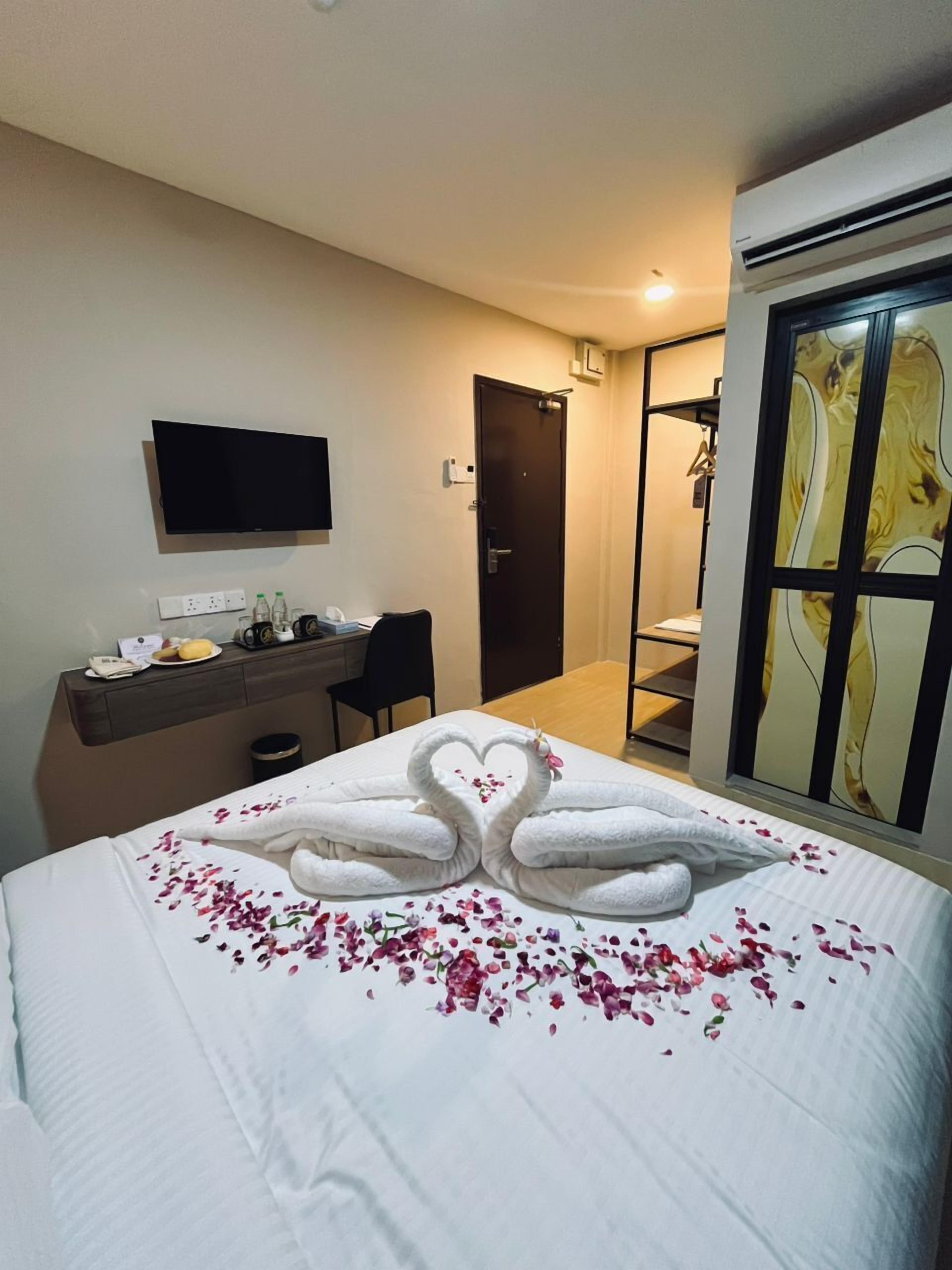 컴포트 더블룸, 시내 전망 | 암막 커튼, 다리미/다리미판, 무료 WiFi