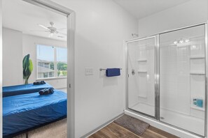 Apartment | Bilik Mandi