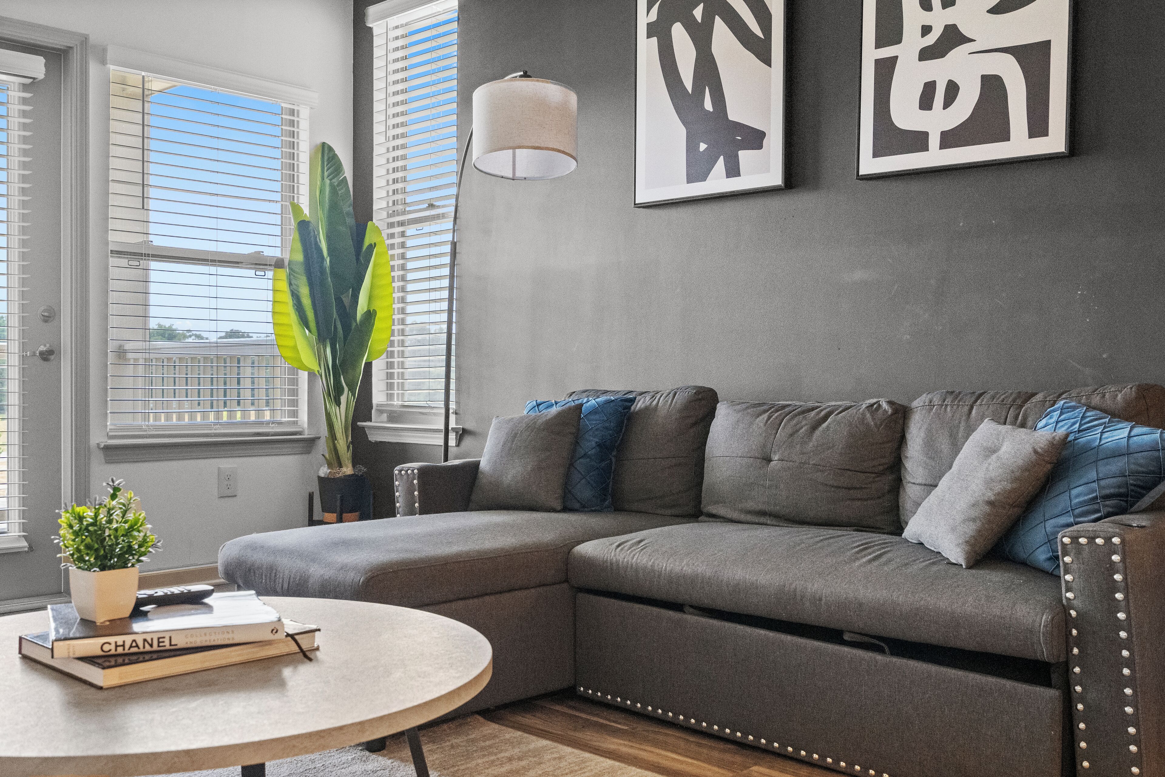 Apartment | Living area