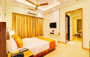 In-room safe, blackout drapes, soundproofing, iron/ironing board