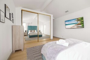 3 bedrooms, iron/ironing board, travel crib, WiFi