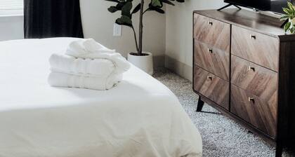 Downtown 2BR Retreat | Stylish Comfort & Space