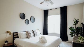 2 sovrum, skrivbord, strykjÀrn/strykbrÀda och gratis wi-fi