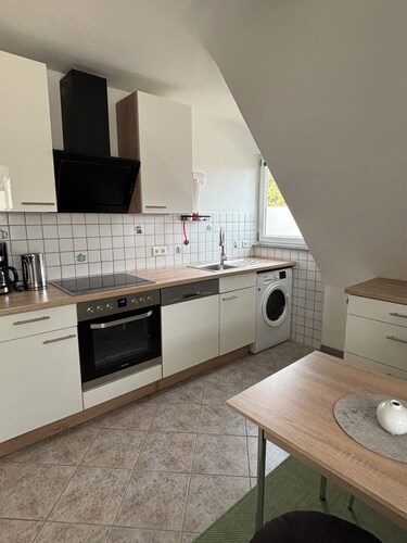 Charming vacation apartment - quiet surroundings but close to the city