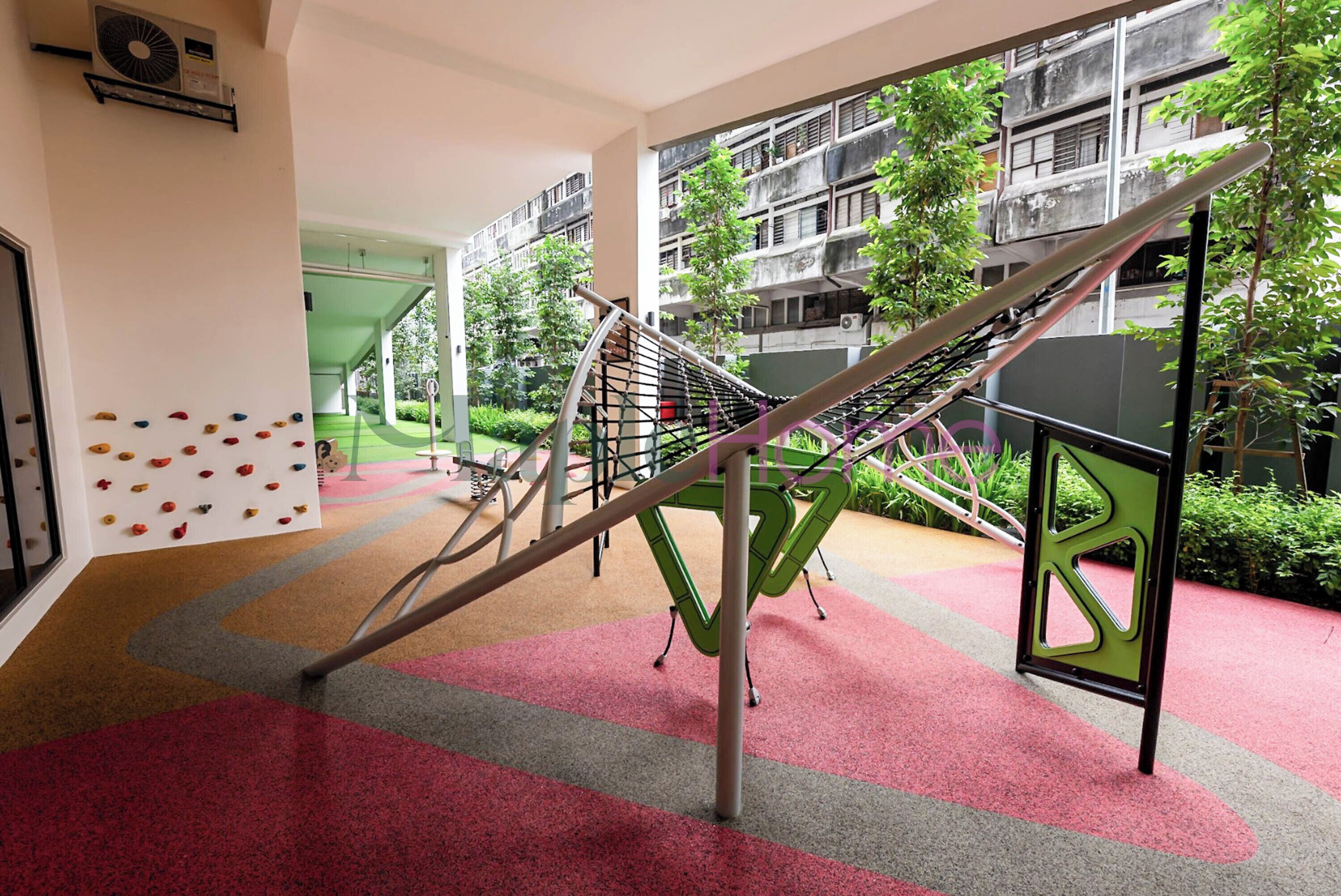 Children’s play area – outdoor