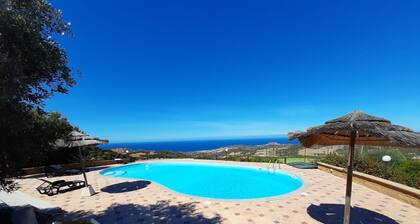Villa 'Roberta with Big Private Pool' with Sea View, Wi-Fi and Air Conditioning