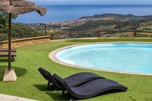 Pool - Villa 'Roberta with Big Private Pool' with Sea View, Wi-Fi and Air Conditioning (Tergu)