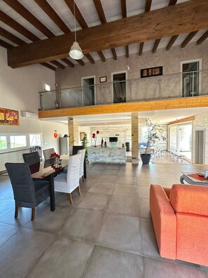Interior - Villa 'Loft Irene with Private Pool', Sea View, Wi-Fi and Air Conditioning (tergu)