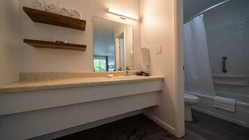 Hårtørrer, håndklæder