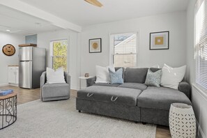 電視、書籍、 辦公室