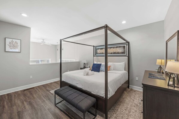 2 عدّة غرف نوم ومكتب ومكواة/لوح كي وواي فاي