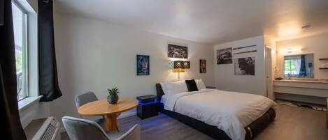 1 bedroom, WiFi, bed sheets