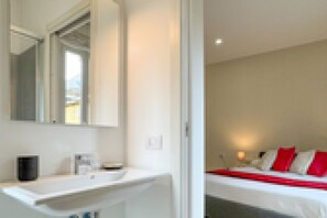 2 chambres, lit parapluie, Wi-Fi gratuit, draps fournis