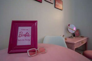 Interior - Pink Room, #16 at Glory Dayz! (Eureka Springs)