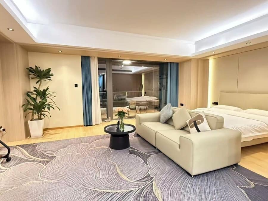 Apartamento conforto, para não fumantes, varanda | Individualmente decorados, espaço de trabalho para notebook