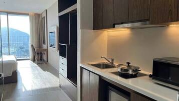 Deluxe Apartment | Private kitchen
