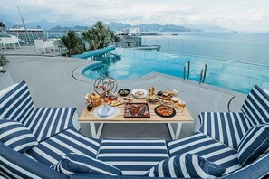 Indoor pool, outdoor pool - Panorama Sunshine Nha Trang (Nha Trang)