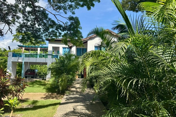 Tropical gardens create a peaceful and secluded atmosphere.