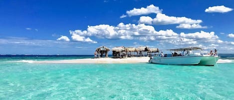 Chaise longue, serviettes de plage