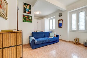 Familienapartment, Mehrere Schlafzimmer (Seaside Binario Blu 500 M Dal Mare) | Wohnbereich