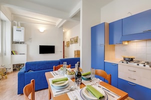 Family Apartment, Multiple Bedrooms (Seaside Binario Blu 500 M Dal Mare) | Interior