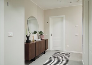 Interior entrance - DoorMI - Premium Suites and Apartments (Milan)