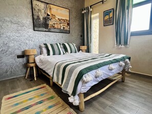 Free cots/infant beds, free WiFi, bed sheets - Riad La Tempérance (Akermoud)