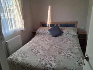 3 Schlafzimmer, individuell dekoriert, individuell eingerichtet