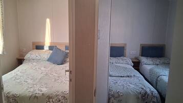 3 Schlafzimmer, individuell dekoriert, individuell eingerichtet