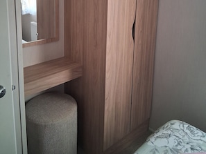 3 室のベッドルーム、客室ごとに異なる装飾、客室ごとに異なるインテリア、WiFi (無料)